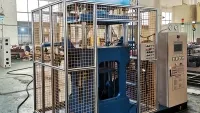 Prensa de crimpado para fuelles de lóbulo rodante y de una o varias ondas