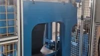 Prensa de crimpado para fuelles de lóbulo rodante y de una o varias ondas